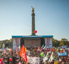 Thousands joined the rally (Photo: Jakob Huber/Campact)