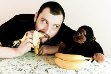 Human trials with GM bananas instead of animal tests (Photo: Kit practicalowl/Flickr)