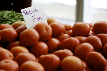 Pesticide-free produce (Photo: heather_on3/flickr)