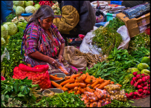 Women selling vegetables (Photo: Guillén Pérez/flickr)