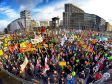 50,000 take to Berlin’s streets for a better agricultural policy (Photo: Die Auslöser/Flickr)